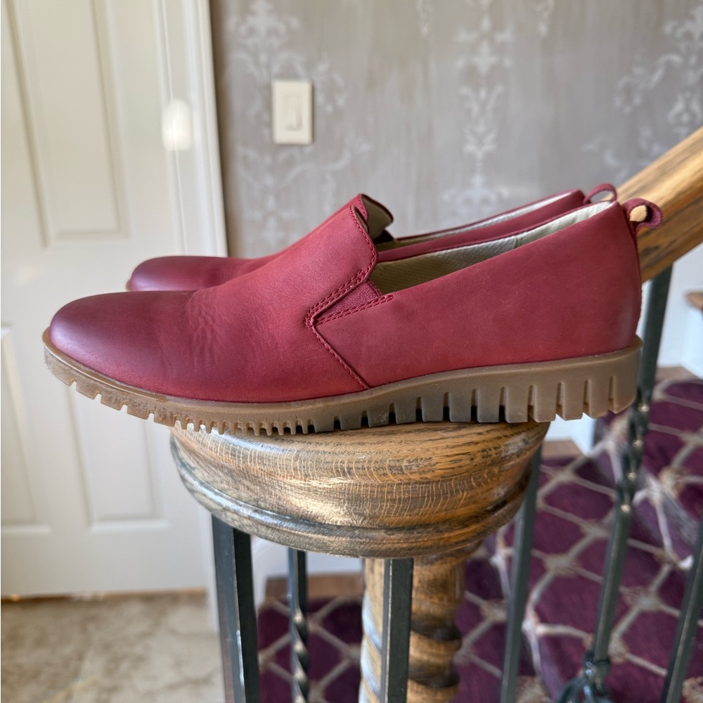 DANSKO ladies LINLEY leather burgundy walking shoe excellent condition 9.5/10 - Picture 4 of 10